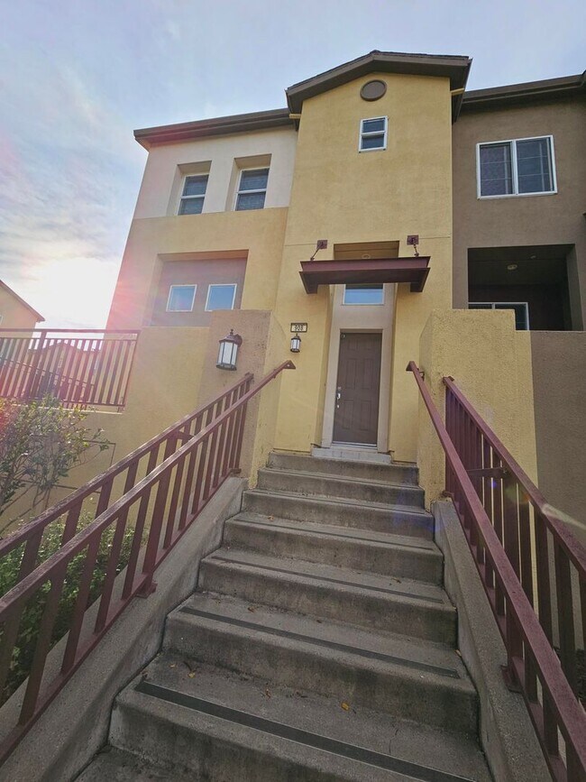 Primary Photo - Modern Spacious Townhome in San Pablo