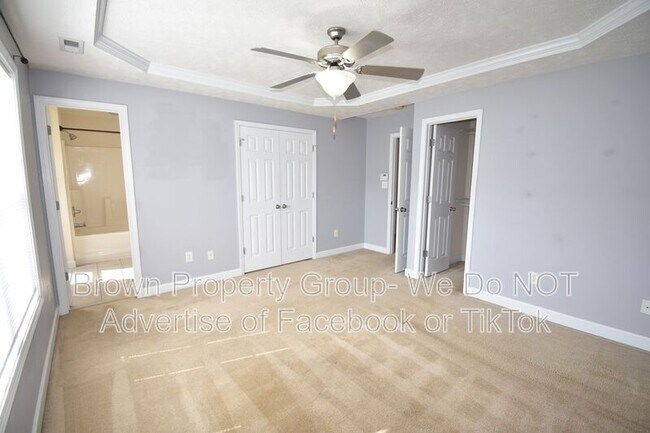 Building Photo - 165 Pender Rd