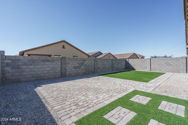 Building Photo - 17945 W Monte Lindo Ln