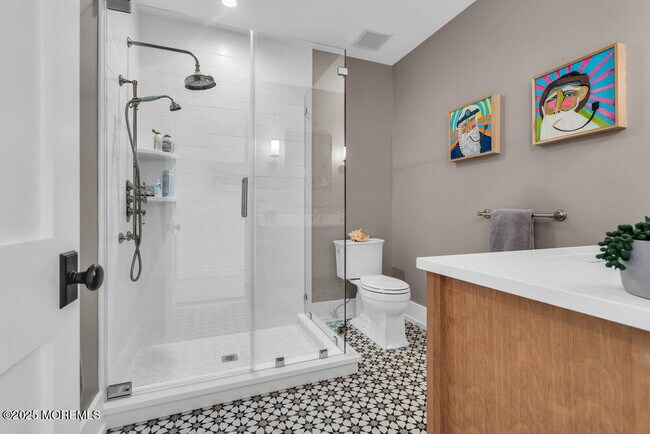 Building Photo - 802 1st Ave