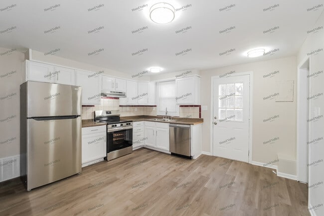 Building Photo - 9713 Rice Ave