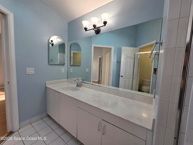 Building Photo - 481 10th Pl