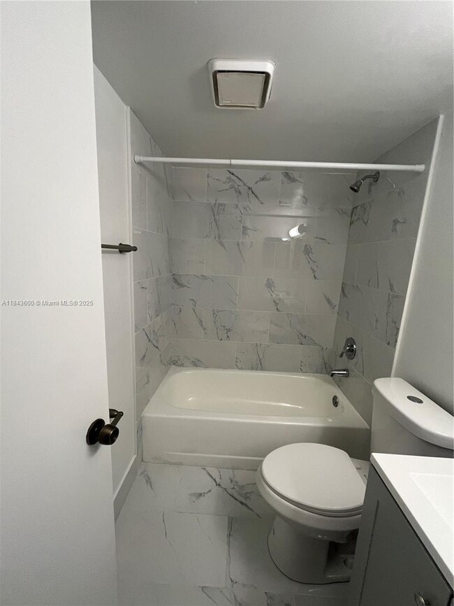 Building Photo - 7430 SW 153rd Pl
