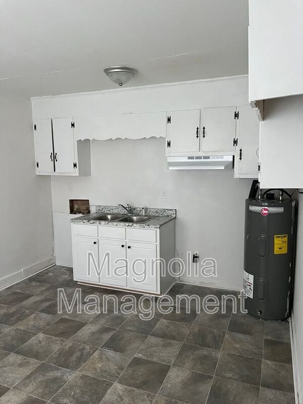 Building Photo - 448 Mason St