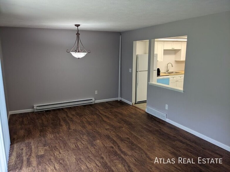 Building Photo - 13917 E Oxford Pl