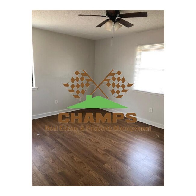 Building Photo - 2 BR/1 BA Apartment near Verot School Road and W Pinhook Walmart area in Lafayette