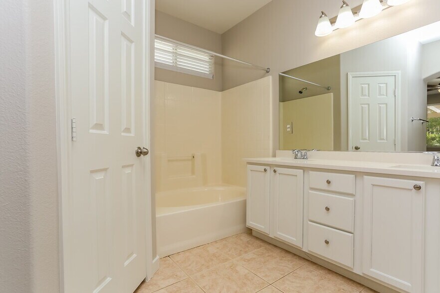 Building Photo - 8837 Medicine Wheel Ave