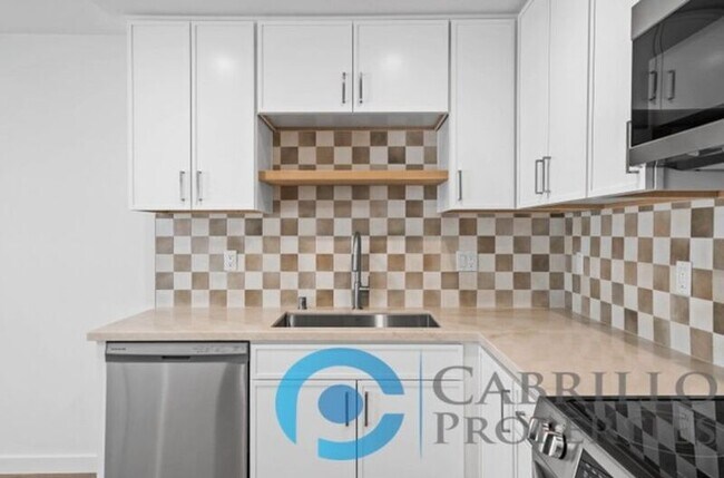 Building Photo - 3066 46th St