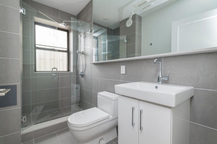 Building Photo - 123 Highland Ave