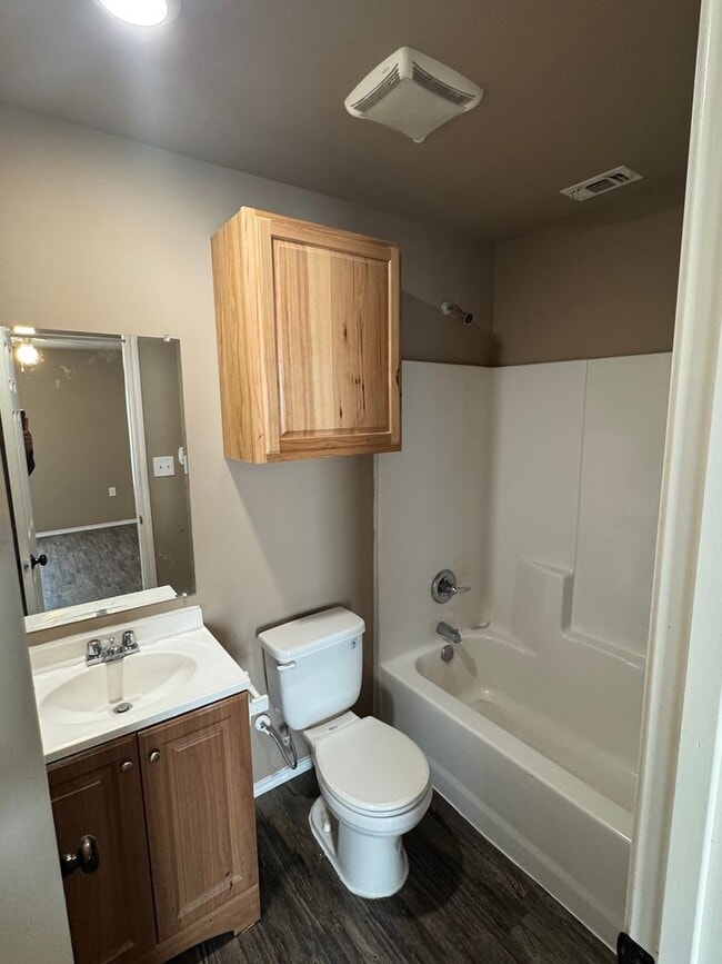 Building Photo - Newer construction Home *Section 8 Approved EXTENDED Driveway parking