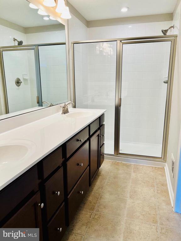 Building Photo - 6508 Walcott Ln