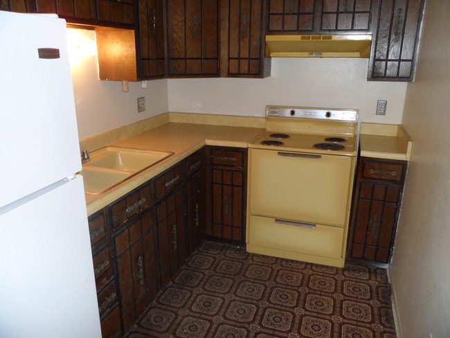 Building Photo - 791 W Prentice Ave