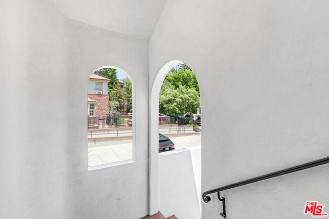 Building Photo - 1009 Carol Dr