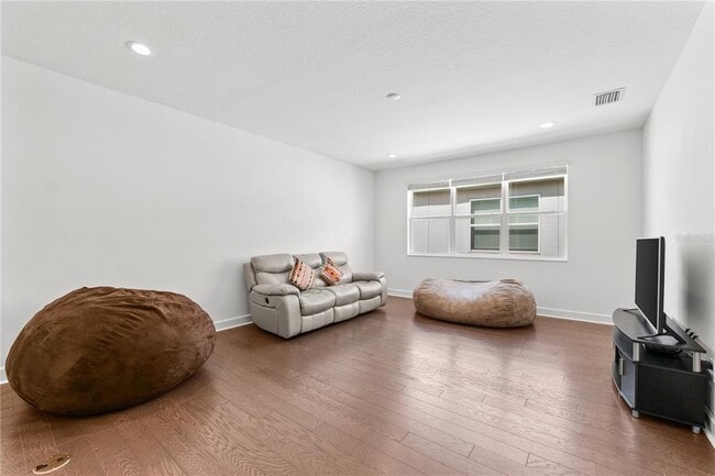 Building Photo - 32558 Tree of Life Ave