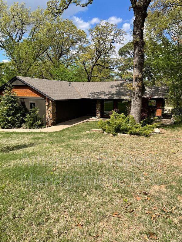 Building Photo - 3711 E 108th St