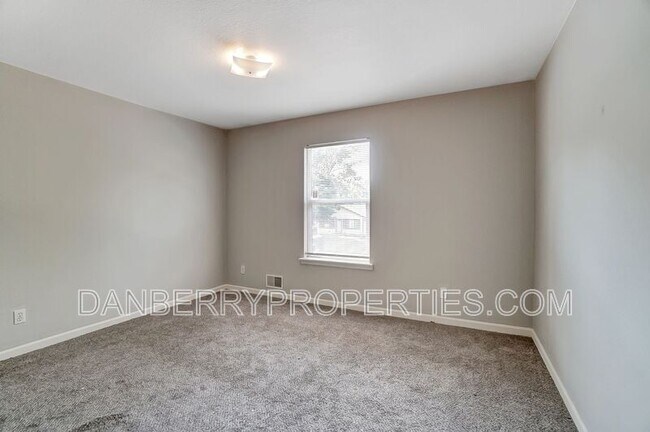 Building Photo - 3612 Willow Run Dr