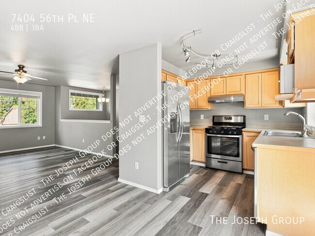 Building Photo - 7404 56th Pl NE