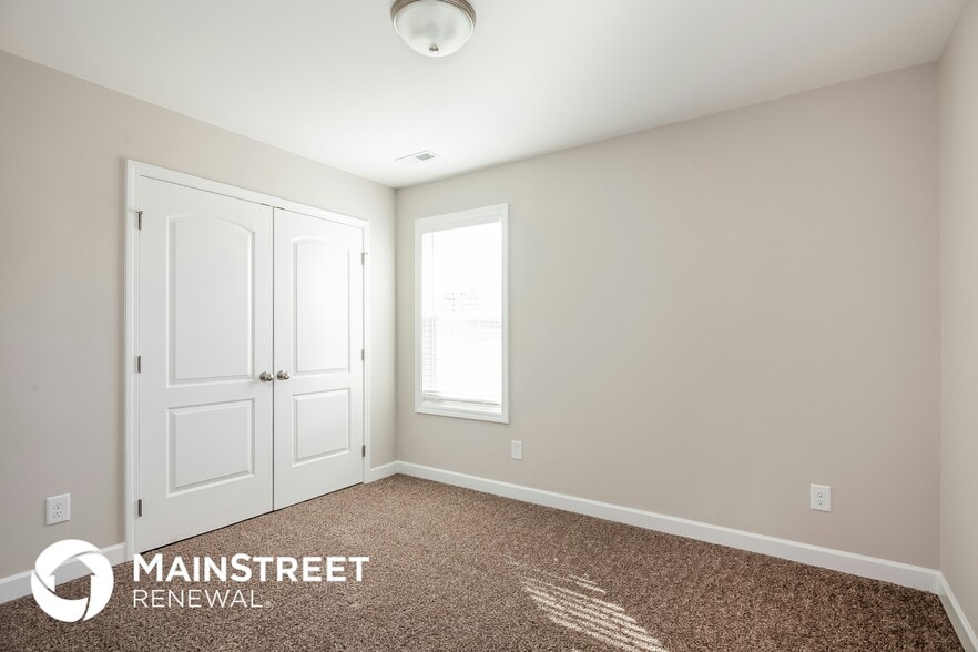 Building Photo - 388 Wood Ave