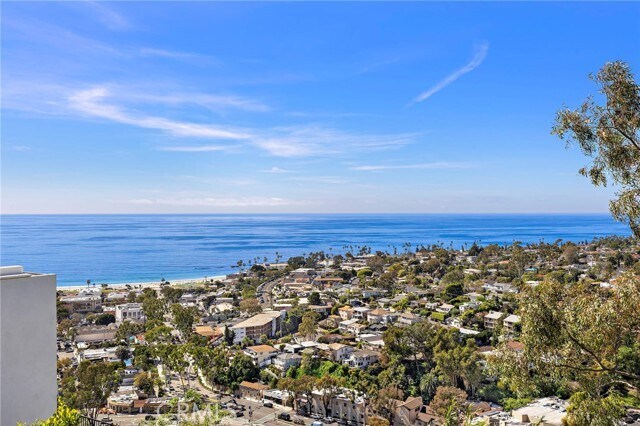 Building Photo - 696 Mystic View