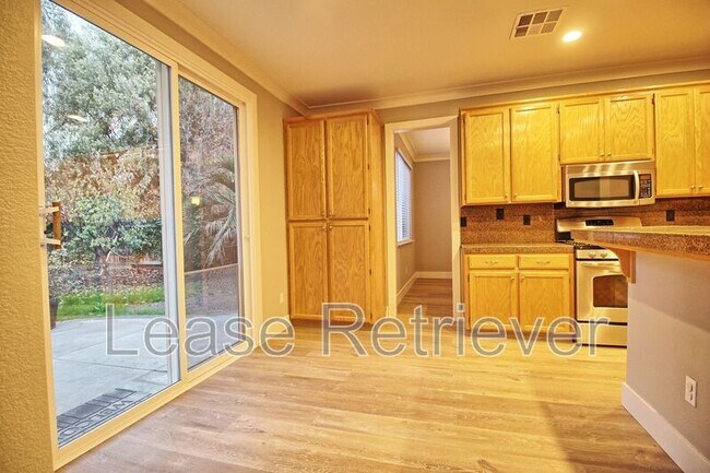 Building Photo - 2359 Riviera Ct