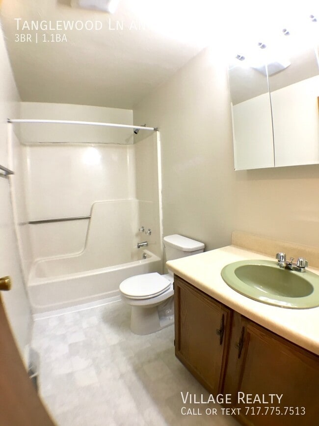 Building Photo - 410 Tanglewood Ln