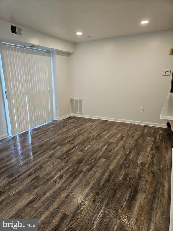 Building Photo - 2040 Alice Ave