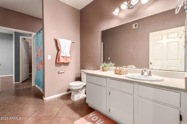 Building Photo - 3236 E Chandler Blvd