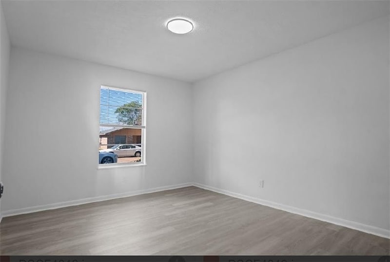 Building Photo - 5219 W Sandy Bayou Dr