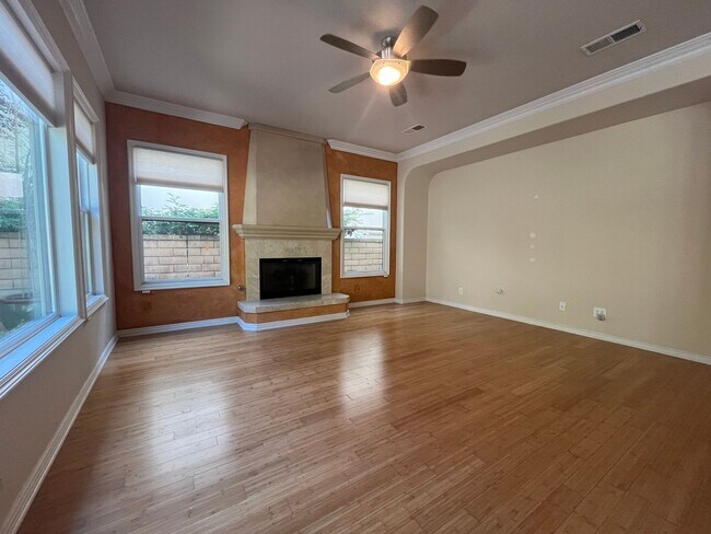Building Photo - Elegant 5-Bedroom Carmel Valley Home with ...