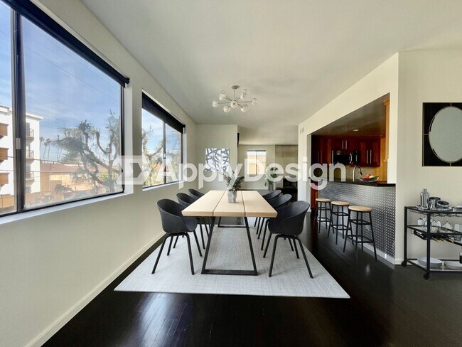 Building Photo - Spacious 2 Bedroom 2 Bath Condo in West LA
