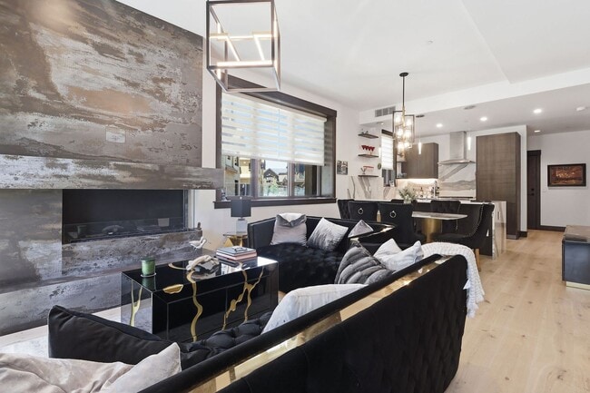 Building Photo - Luxury Tahoe Beach Club