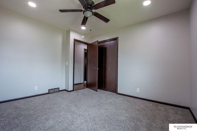 Building Photo - 12111 Miami St