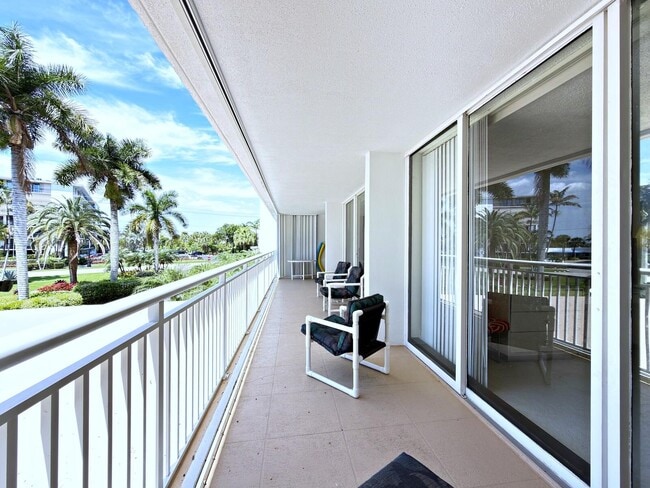 Building Photo - 3546 S Ocean Blvd