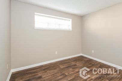 Building Photo - 987 Collier Rd NW