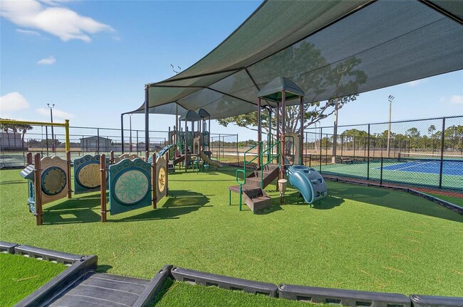 Building Photo - 11812 Lynmoor Dr