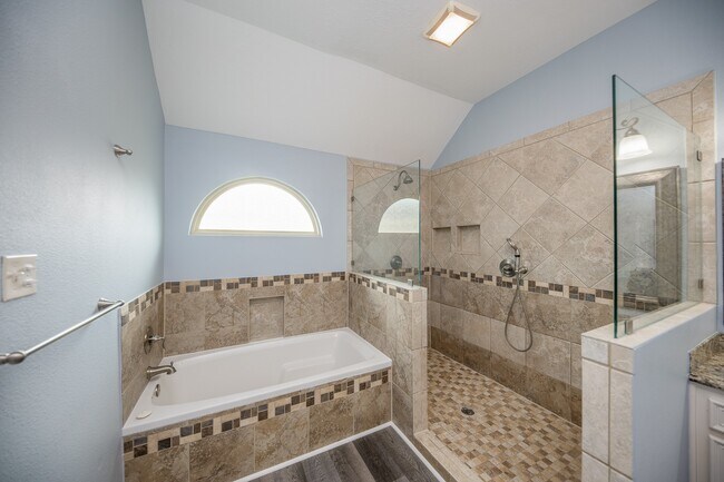 Building Photo - 206 Cheswick Cir