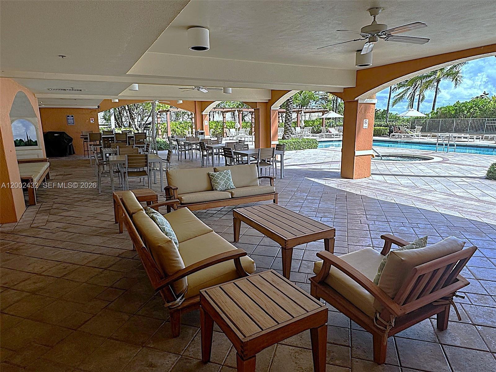 Building Photo - 2080 S Ocean Dr