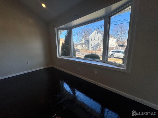 Building Photo - 1108 Frank St