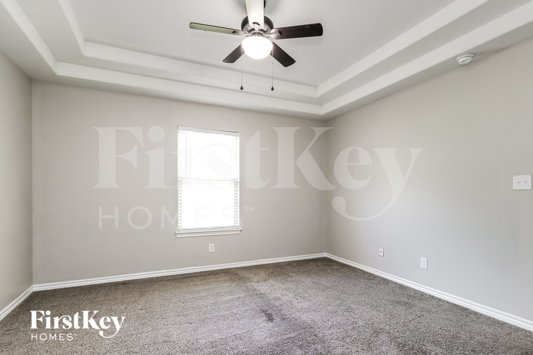 Building Photo - 10684 Royal York Dr