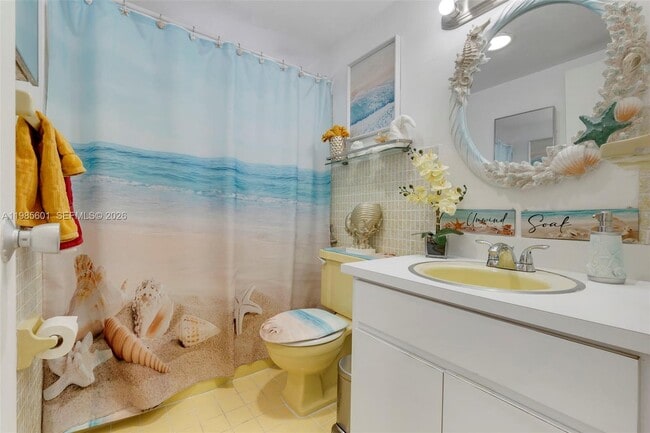 Building Photo - 11685 Canal Dr