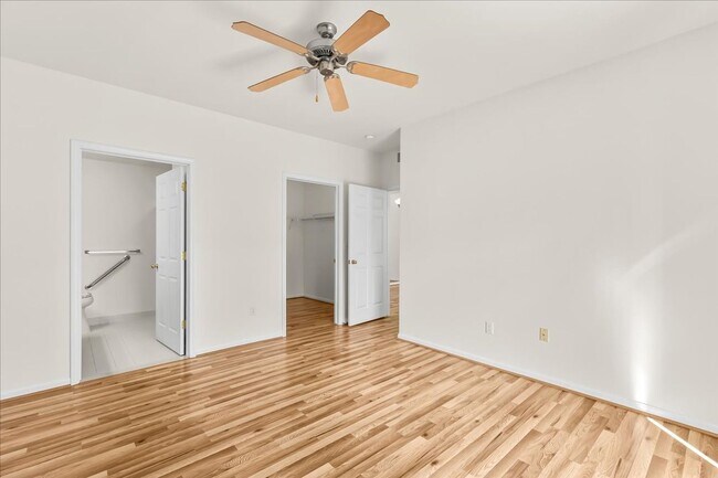 Building Photo - 17104 Chesapeake Cir