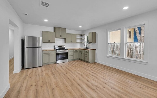 Building Photo - Newly Renovated 3 Bed, 2 Bath Home in Waco