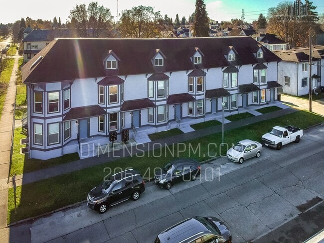Building Photo - Miranda Apartments
