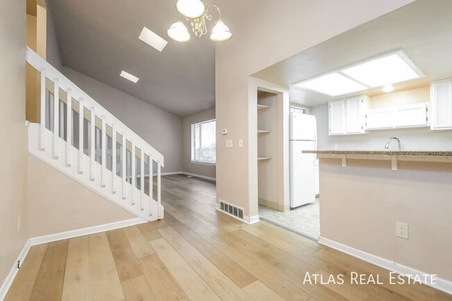 Building Photo - 14255 E Montana Cir