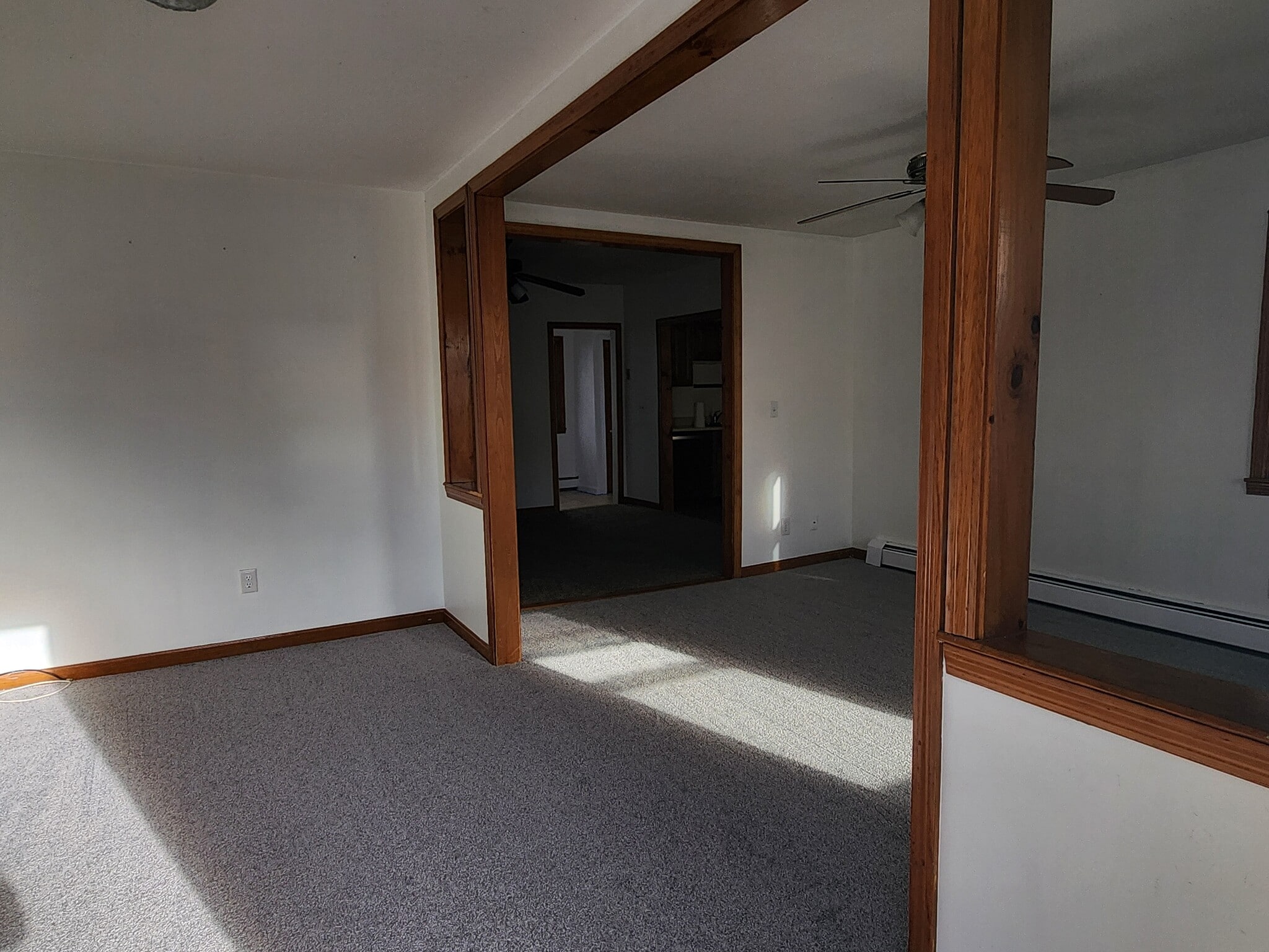Building Photo - 31 Elm St