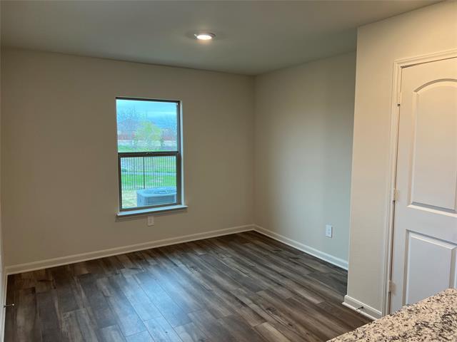 Building Photo - 3086 Chillingham Dr
