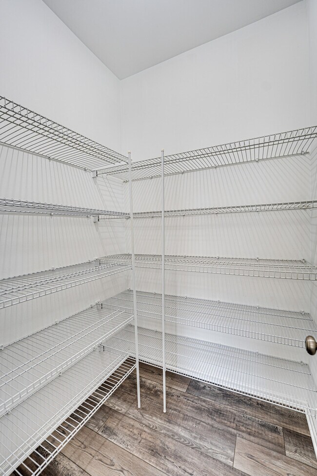 Building Photo - 3783 Bailey Rd