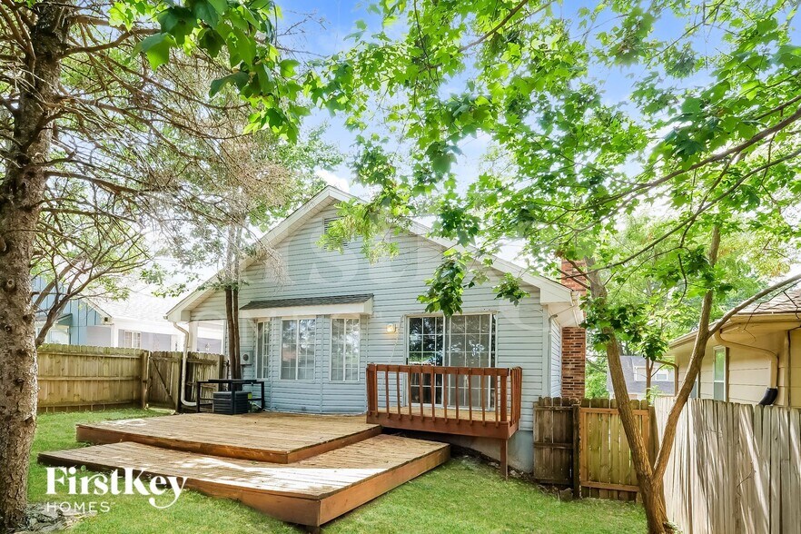 Building Photo - 2906 NW 3rd Terrace