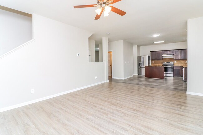 Building Photo - 8581 Braylen Manor Dr