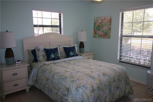 Building Photo - 908 Pritchard Island Rd